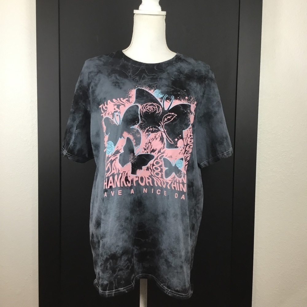 EIGHTY Eight brand T-shirt Size Large